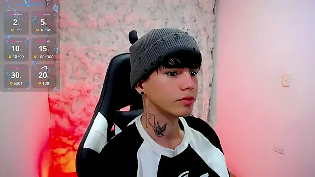 Snapshot of Tayson_Rivers chatting on October 25, 1:49 am Tayson Rivers online show from October 25, 1:49 am