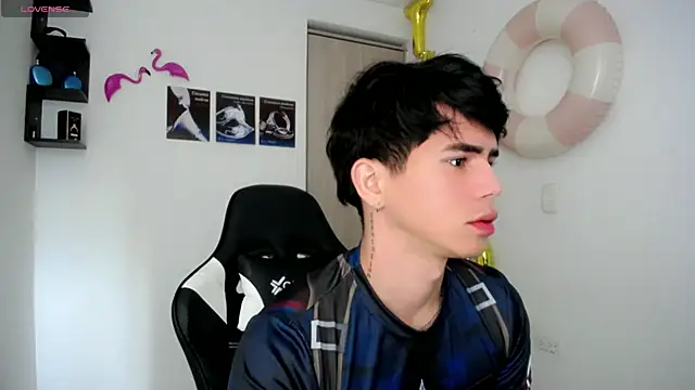 Snapshot of Tayson_Rivers chatting on September 14, 3:01 pm Tayson Rivers online show from September 14, 3:01 pm