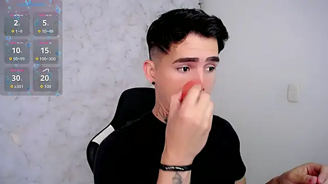 Snapshot of Tayson_Rivers chatting on October 30, 2:25 pm Tayson Rivers online show from October 30, 2:25 pm