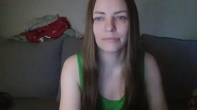 Snapshot of AnnaDiamond1 chatting on April 22, 10:11 am AnnaDiamond1 online show from April 22, 10:11 am