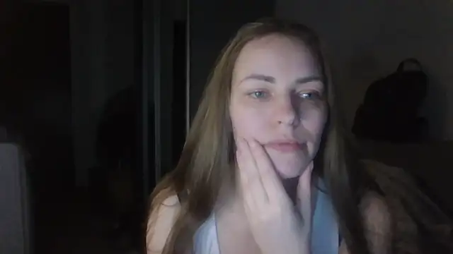 Snapshot of AnnaDiamond1 chatting on April 26, 9:45 pm AnnaDiamond1 online show from April 26, 9:45 pm