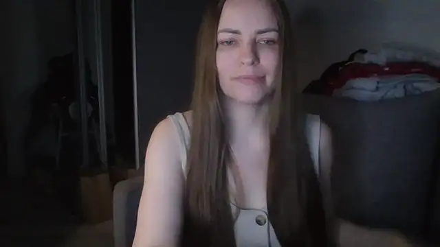 AnnaDiamond1 online show from April 10, 9:44 pm