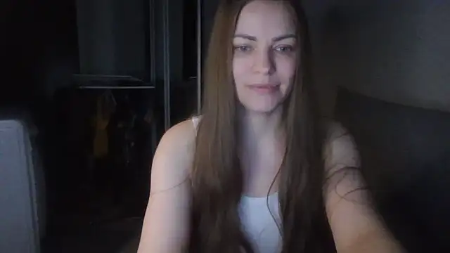 Snapshot of AnnaDiamond1 chatting on April 19, 10:12 pm AnnaDiamond1 online show from April 19, 10:12 pm