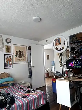 Siriss boyrag online show from February 25, 1:55 pm