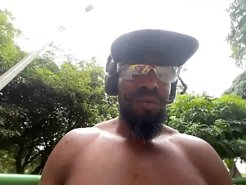 Snapshot of Siriss_boyrag chatting on June 13, 4:05 pm Siriss boyrag online show from June 13, 4:05 pm