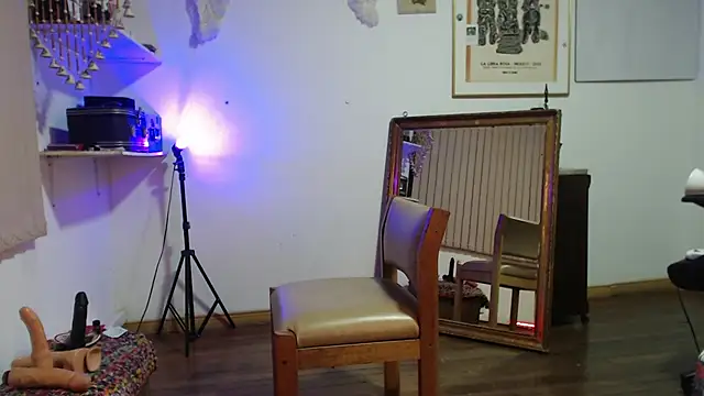 Snapshot of Siriss_boyrag chatting on September 19, 12:36 am Siriss boyrag online show from September 19, 12:36 am