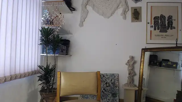 Snapshot of Siriss_boyrag chatting on September 29, 1:50 pm Siriss boyrag online show from September 29, 1:50 pm