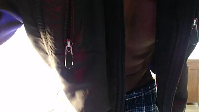 Snapshot of Siriss_boyrag chatting on September 25, 10:32 am Siriss boyrag online show from September 25, 10:32 am