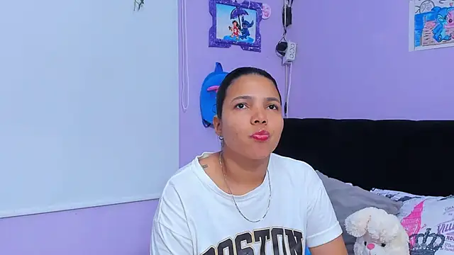 sara mendez2 online show from October 4, 10:55 pm