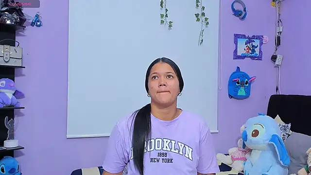 sara mendez2 online show from October 16, 11:13 pm