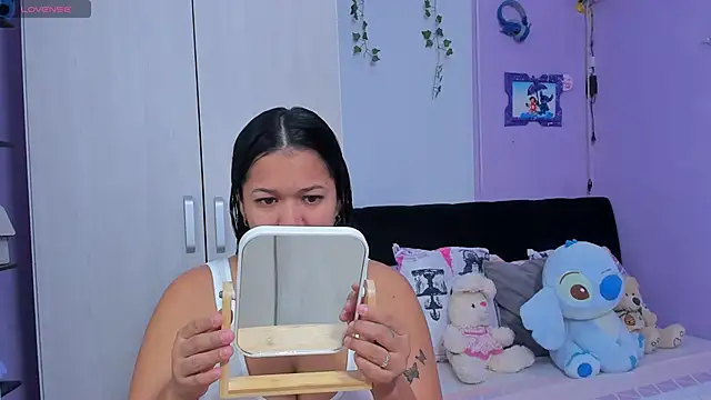 sara mendez2 online show from September 19, 12:03 am