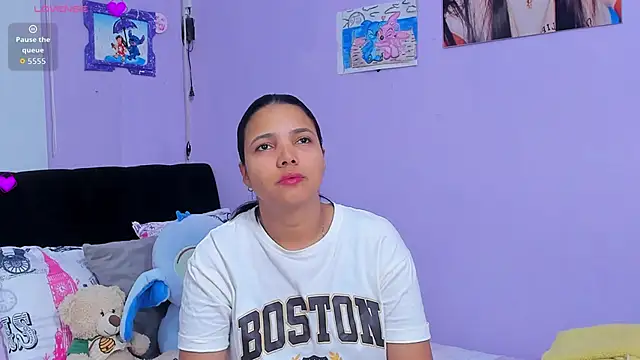 sara mendez2 online show from September 18, 12:13 am