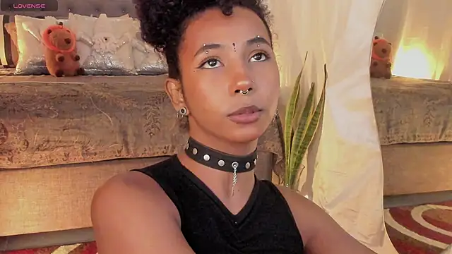 Snapshot of wayuu-goddess chatting on December 11, 3:37 pm wayuu-goddess online show from December 11, 3:37 pm