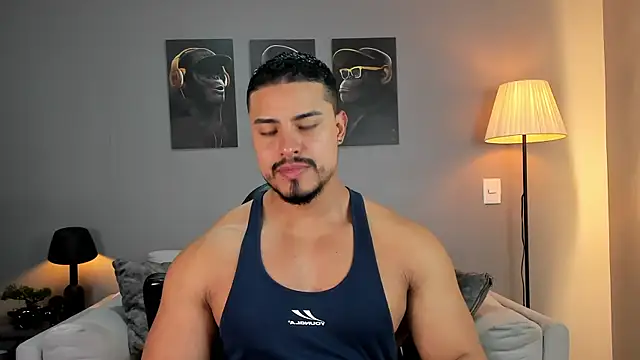 Snapshot of ApoloMakris chatting on November 30, 5:14 pm ApoloMakris online show from November 30, 5:14 pm