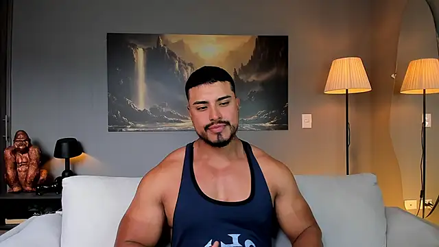 Snapshot of ApoloMakris chatting on February 6, 7:43 pm ApoloMakris online show from February 6, 7:43 pm