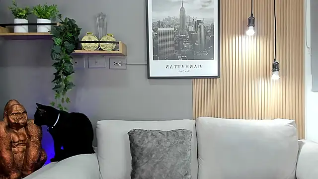 Snapshot of ApoloMakris chatting on October 21, 11:48 pm ApoloMakris online show from October 21, 11:48 pm