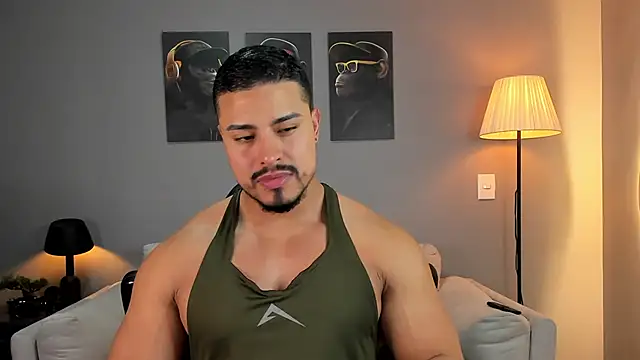 Snapshot of ApoloMakris chatting on November 24, 9:48 pm ApoloMakris online show from November 24, 9:48 pm