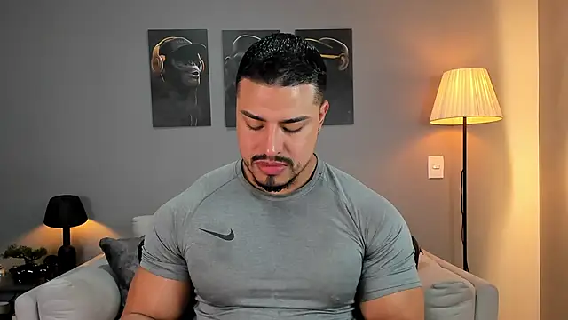 Snapshot of ApoloMakris chatting on November 23, 3:44 pm ApoloMakris online show from November 23, 3:44 pm