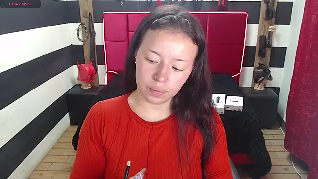 Snapshot of Marian_Ran chatting on September 13, 4:12 am Marian Ran online show from September 13, 4:12 am