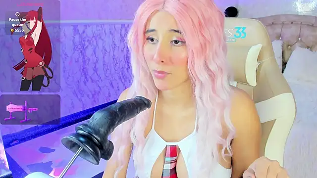 VICTORIA HOUSTON online show from October 27, 2:07 pm