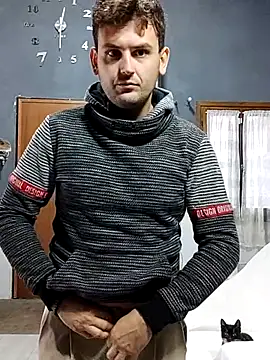 Snapshot of TheKing966 chatting on October 29, 3:33 pm TheKing966 online show from October 29, 3:33 pm