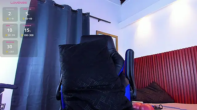 Snapshot of max_borman1 chatting on October 15, 12:13 pm max borman1 online show from October 15, 12:13 pm