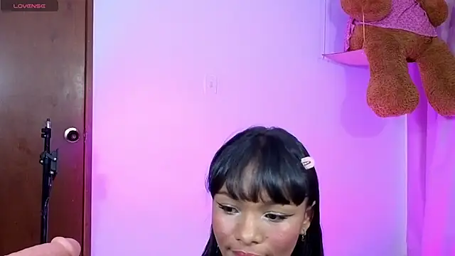 Snapshot of KaattySweet_ chatting on June 19, 7:41 pm KaattySweet online show from June 19, 7:41 pm