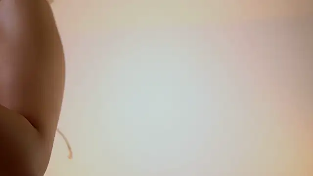 Snapshot of AdelineKing chatting on July 8, 1:41 am AdelineKing online show from July 8, 1:41 am