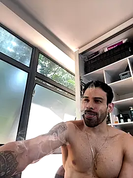 Snapshot of prince-roludo chatting on October 11, 1:45 pm prince-roludo online show from October 11, 1:45 pm