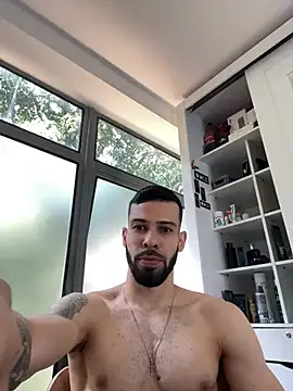 Snapshot of prince-roludo chatting on March 20, 12:22 pm prince-roludo online show from March 20, 12:22 pm
