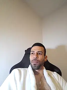 Snapshot of prince-roludo chatting on January 9, 12:30 pm prince-roludo online show from January 9, 12:30 pm