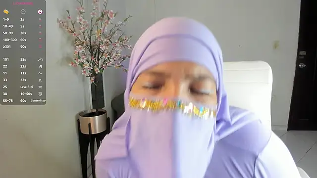 malak nanyy online show from September 21, 9:14 am