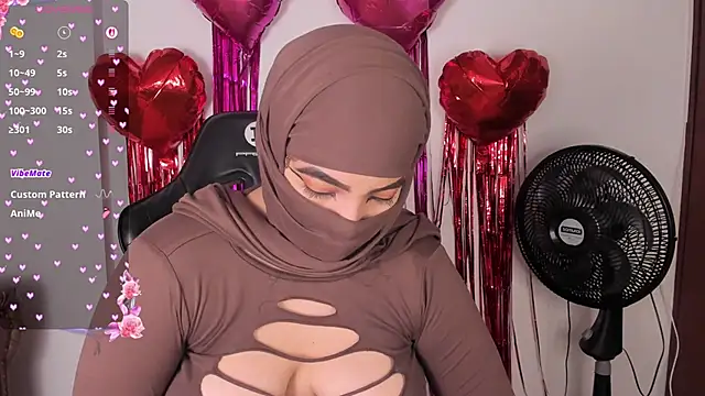 malak nanyy online show from February 15, 11:31 am