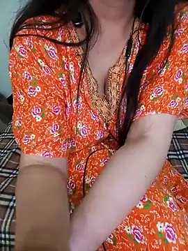 Snapshot of Liyan- chatting on March 14, 2:10 am Liyan- online show from March 14, 2:10 am