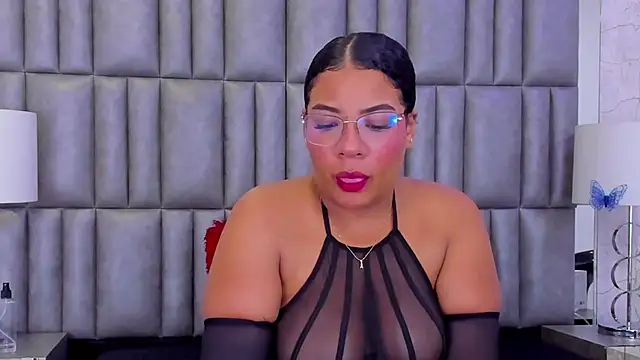 Snapshot of MelannyTylor chatting on December 3, 3:26 am MelannyTylor online show from December 3, 3:26 am