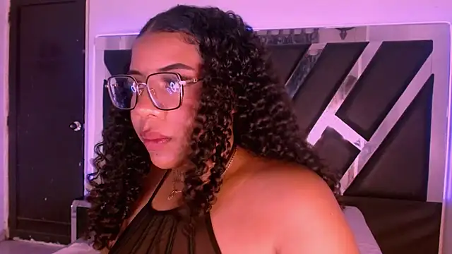 MelannyTylor online show from July 14, 2:05 am