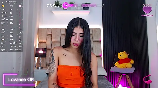 little sophie18 online show from February 26, 7:21 pm