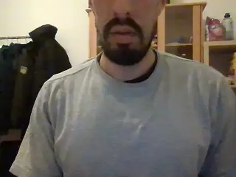 Snapshot of SpiderPaisa chatting on January 12, 7:31 pm SpiderPaisa online show from January 12, 7:31 pm