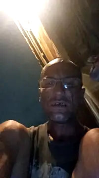 Snapshot of nevessartori chatting on January 3, 1:27 am nevessartori online show from January 3, 1:27 am