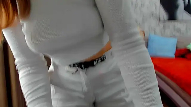 foxy blond online show from March 4, 12:29 am