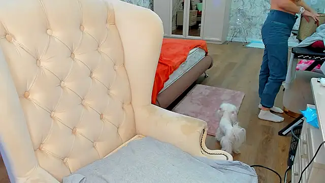 foxy blond online show from March 11, 12:48 am