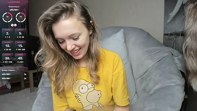 Snapshot of foxy_blond chatting on March 18, 9:12 am foxy blond online show from March 18, 9:12 am
