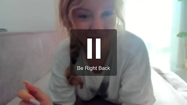 foxy blond online show from May 27, 12:42 am