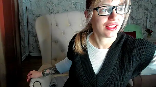 foxy blond online show from March 20, 12:33 am