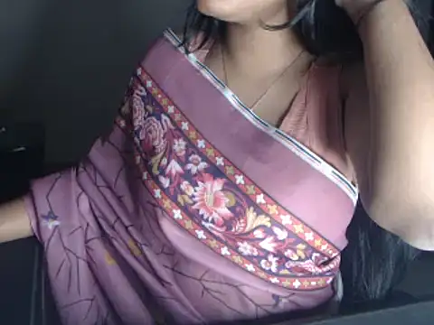 Snapshot of DevilErin chatting on December 17, 9:09 pm DevilErin online show from December 17, 9:09 pm