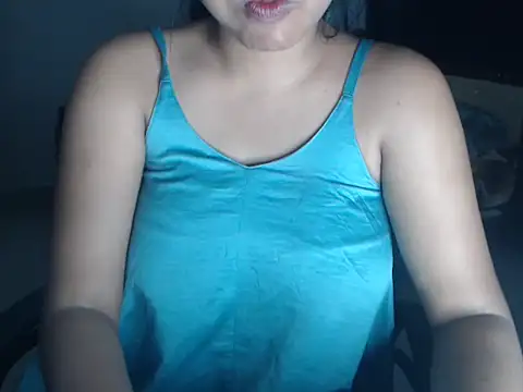 Snapshot of DevilErin chatting on April 12, 3:59 pm DevilErin online show from April 12, 3:59 pm