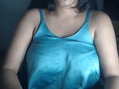 Snapshot of DevilErin chatting on March 4, 8:27 pm DevilErin online show from March 4, 8:27 pm