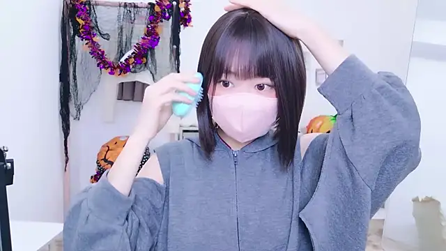 Snapshot of Im_Yu-na chatting on October 31, 11:07 am Im Yu-na online show from October 31, 11:07 am