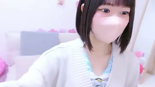 Im Yu-na online show from April 8, 1:45 pm