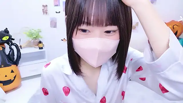 Snapshot of Im_Yu-na chatting on November 1, 9:19 pm Im Yu-na online show from November 1, 9:19 pm